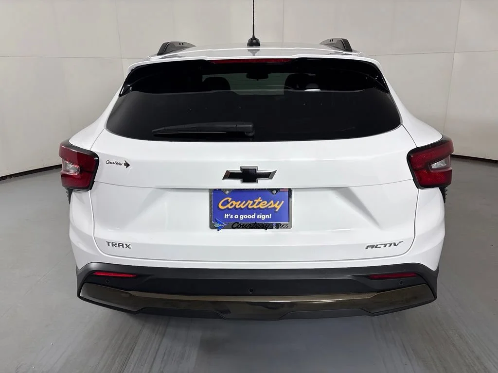New 2026 Summit White Chevrolet ACTIV image 8