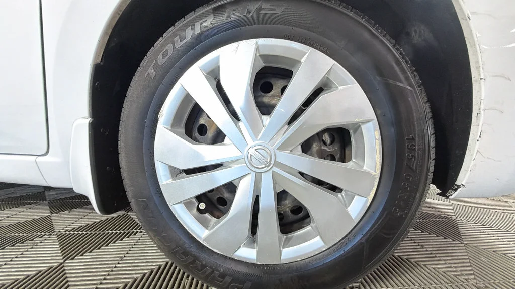 Used 2020 White Nissan S Xtronic CVT image 35