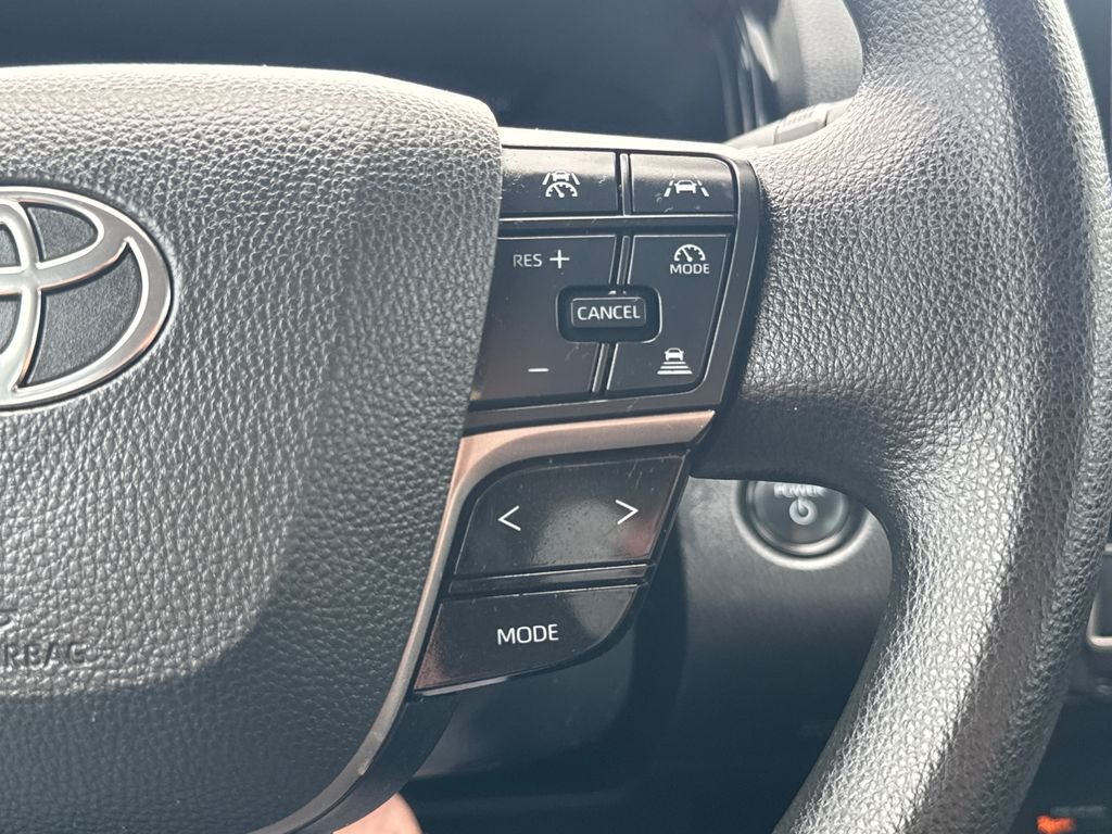 Used 2025 White Toyota LE image 19