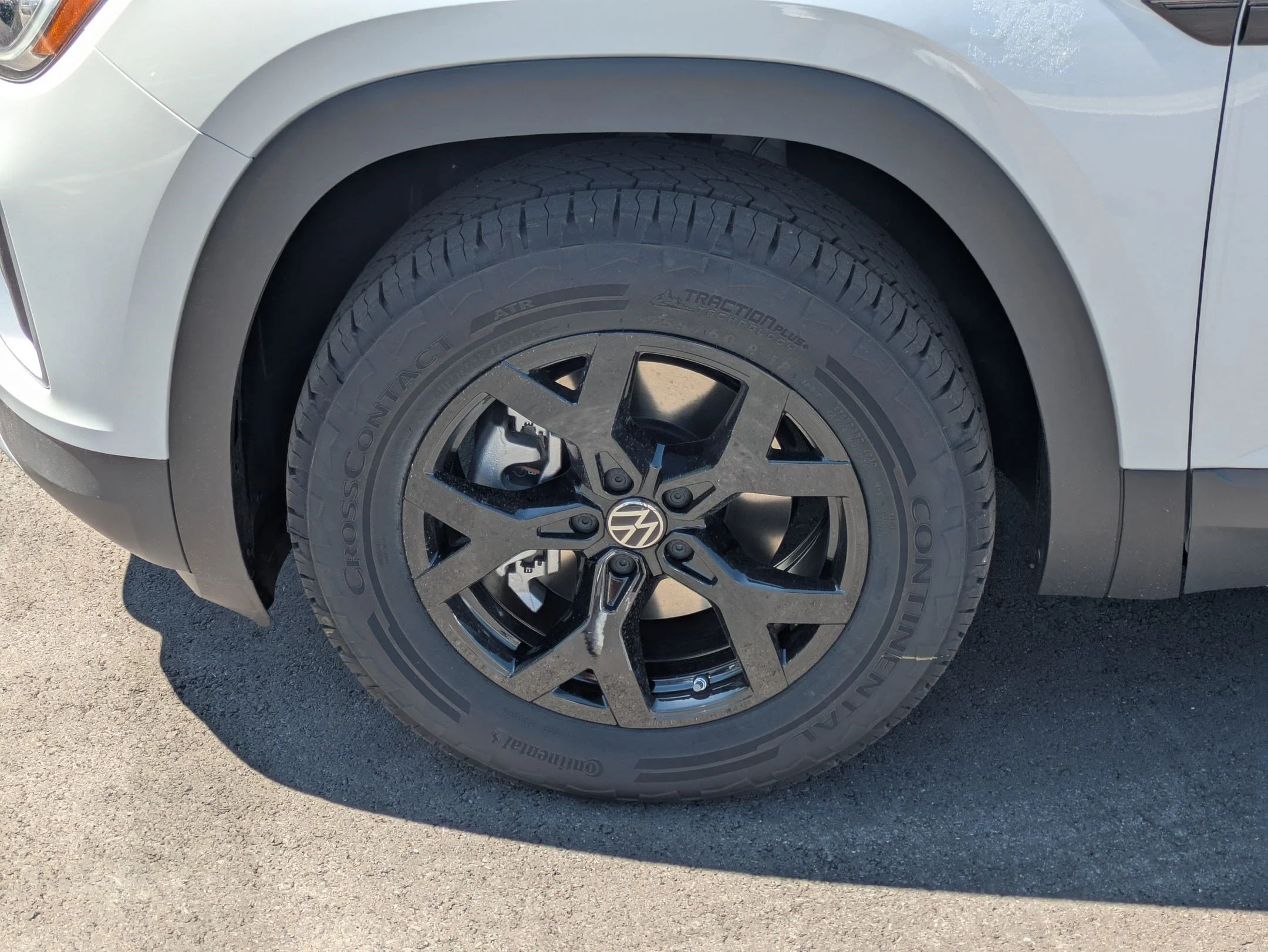 New 2026 Opal White Pearl Volkswagen 2.0T Peak Edition image 15