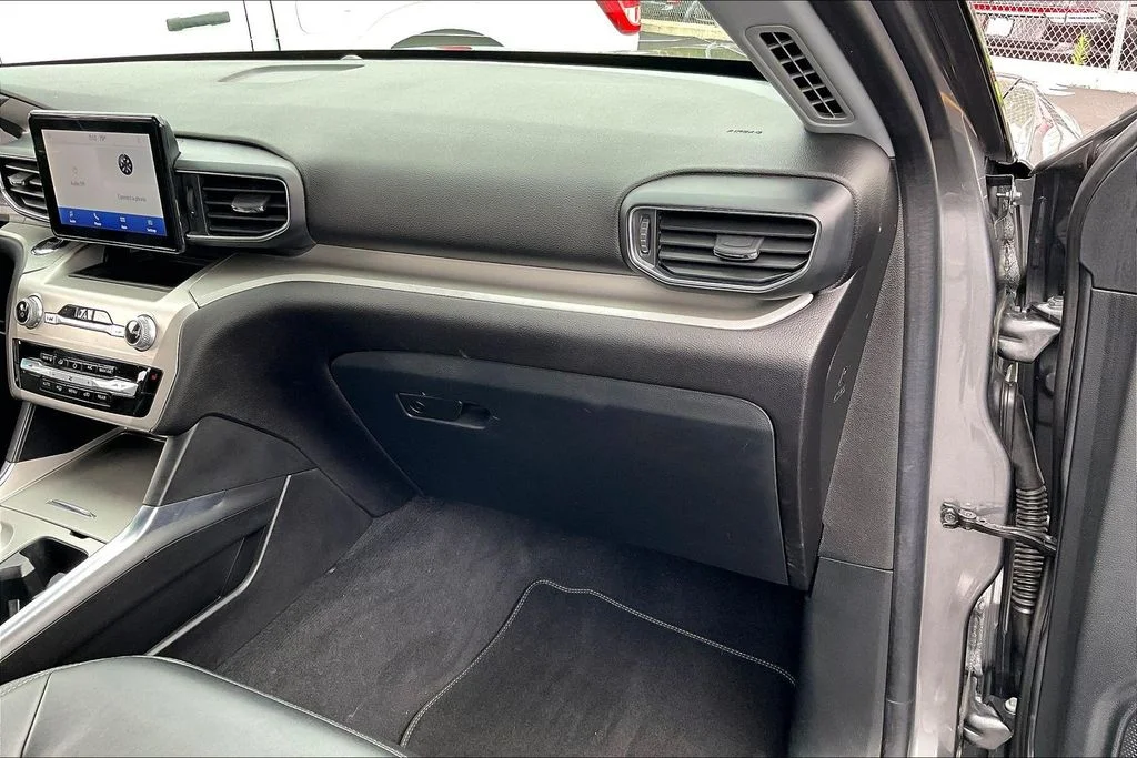 Used 2022 Gray Ford XLT image 15