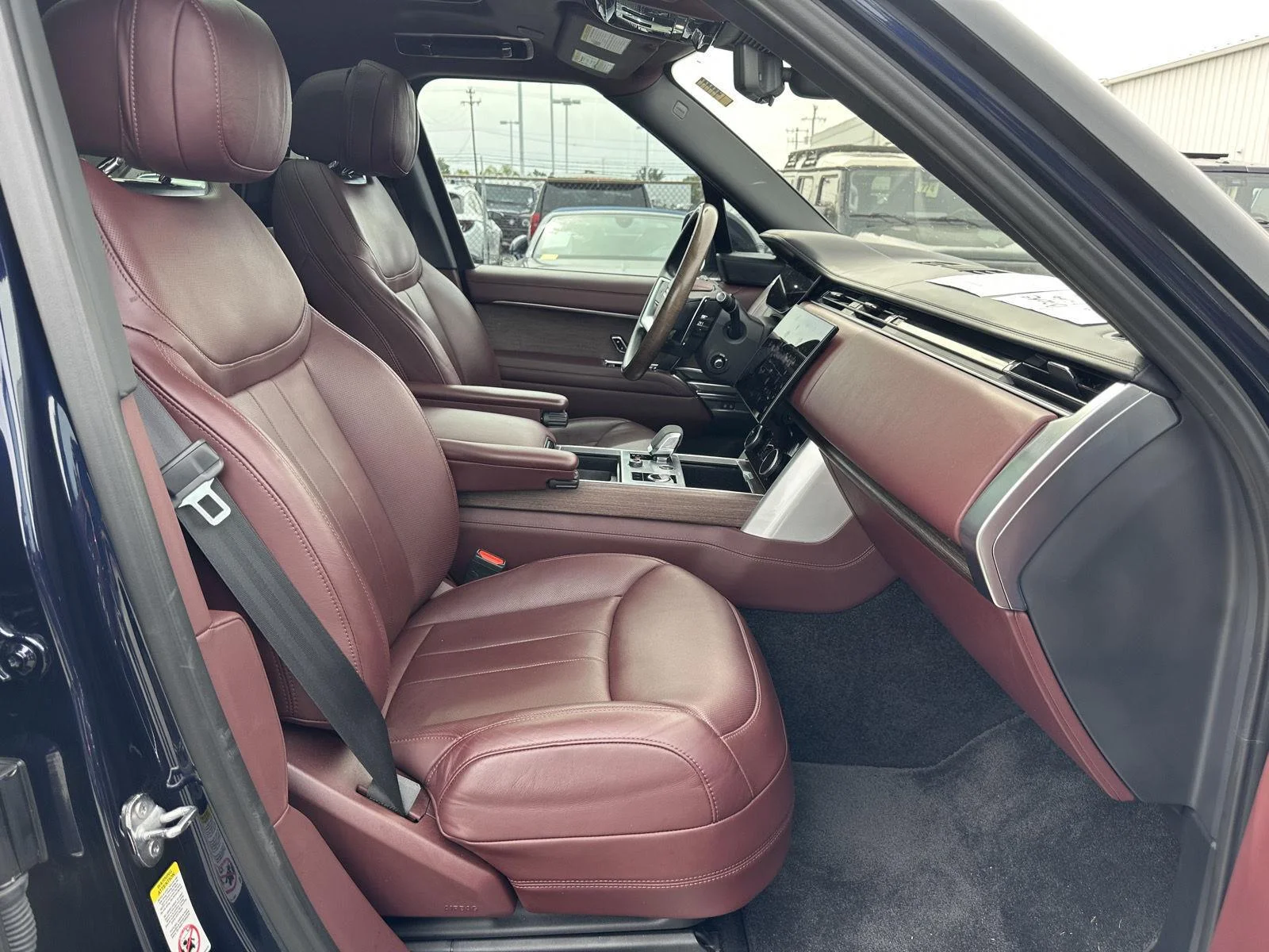 Used 2023 Portofino Blue Metallic Land Rover Autobiography image 14