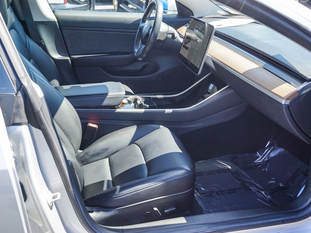 Used 2018 Gray Tesla Long Range image 12