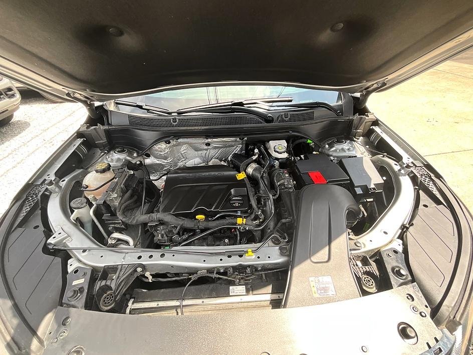 Used 2024 Gray Chevrolet 2RS image 3