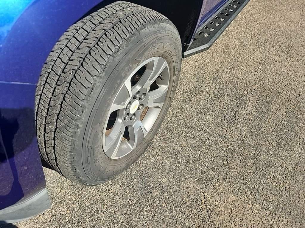 Used 2016 Laser Blue Chevrolet Z71 image 8