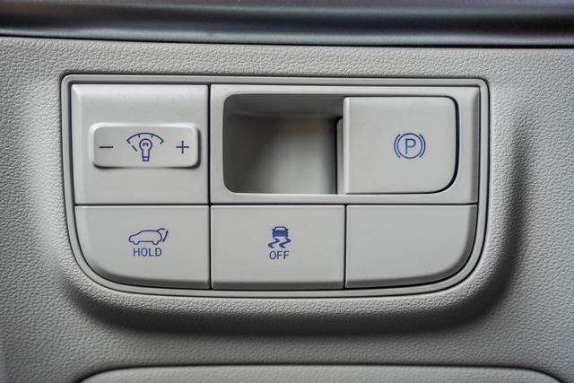 Certified Used 2025 White Hyundai Limited image 21