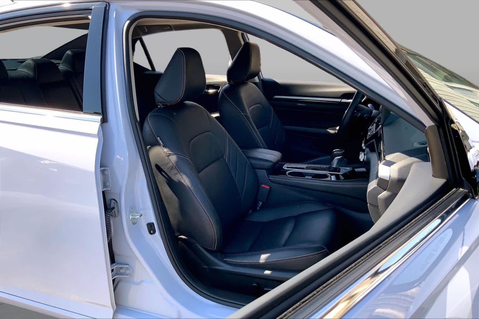Used 2024 Gray Sky Pearl Nissan 2.5 SR image 9
