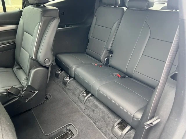Used 2025 Summit White Buick Preferred image 18
