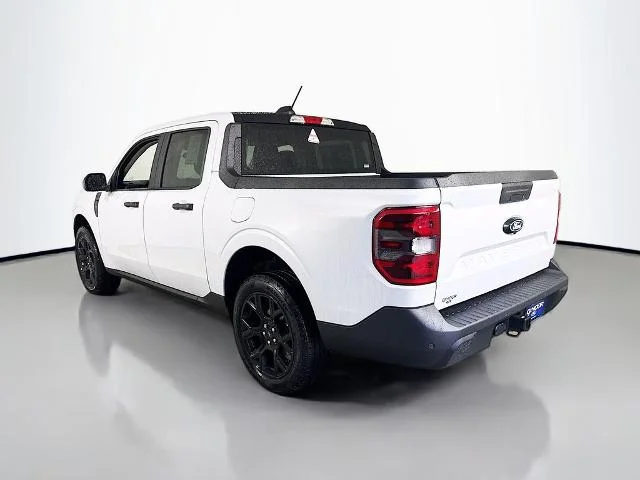 New 2026 Space White Metallic Ford XLT image 34