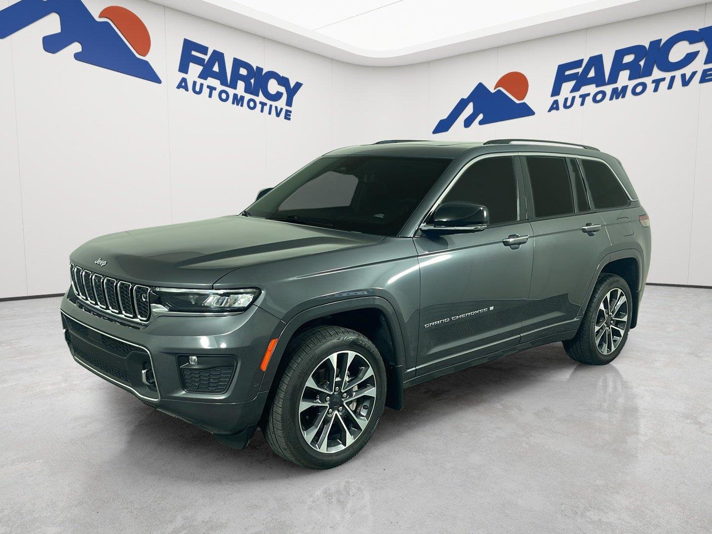 Used 2022 Baltic Gray Metallic Clearcoat Jeep Overland image 2
