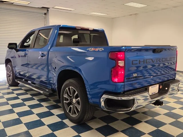 Used 2022 Blue Chevrolet LT image 9