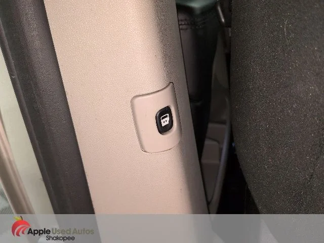 Used 2016 Beige Dodge SXT image 34