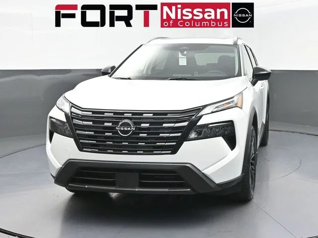 New 2026 Everest White Pearl TriCoat Nissan Dark Armor™ image 2
