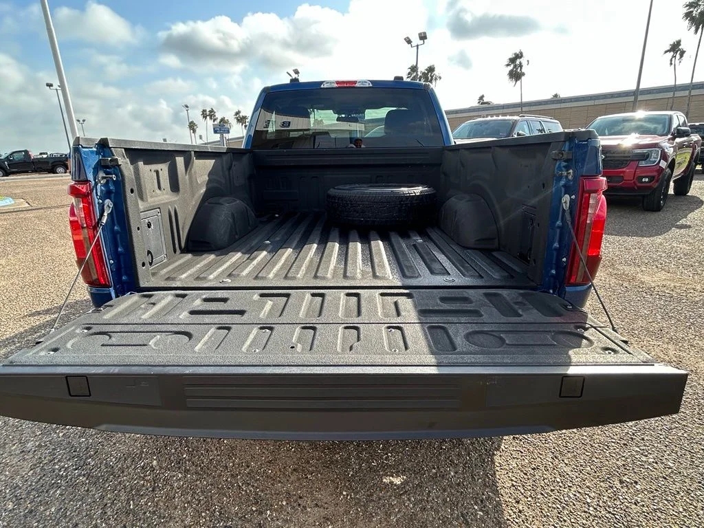 Used 2024 Blue Ford XL image 9