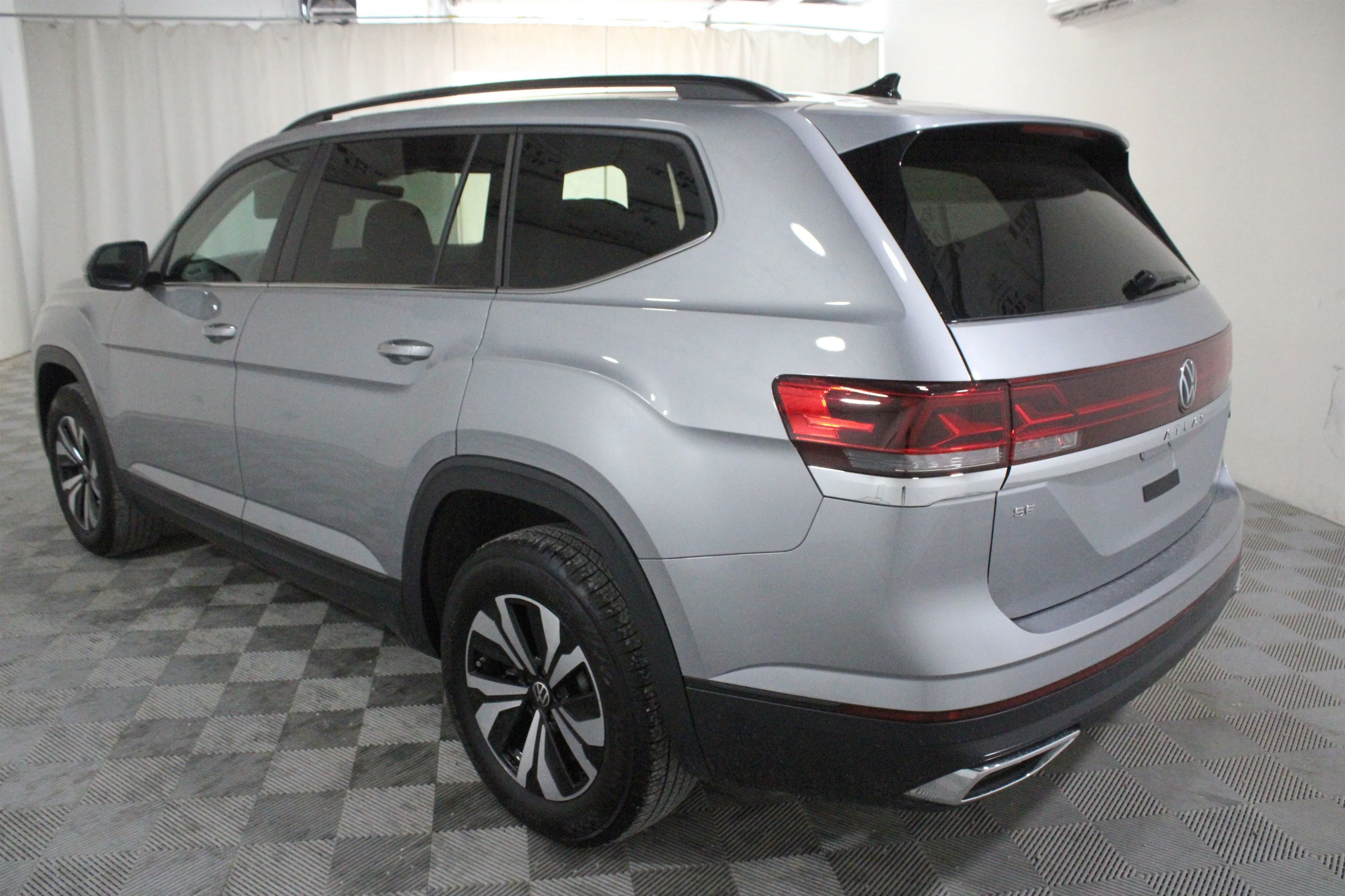 2026 Volkswagen Atlas SE - Photo 32