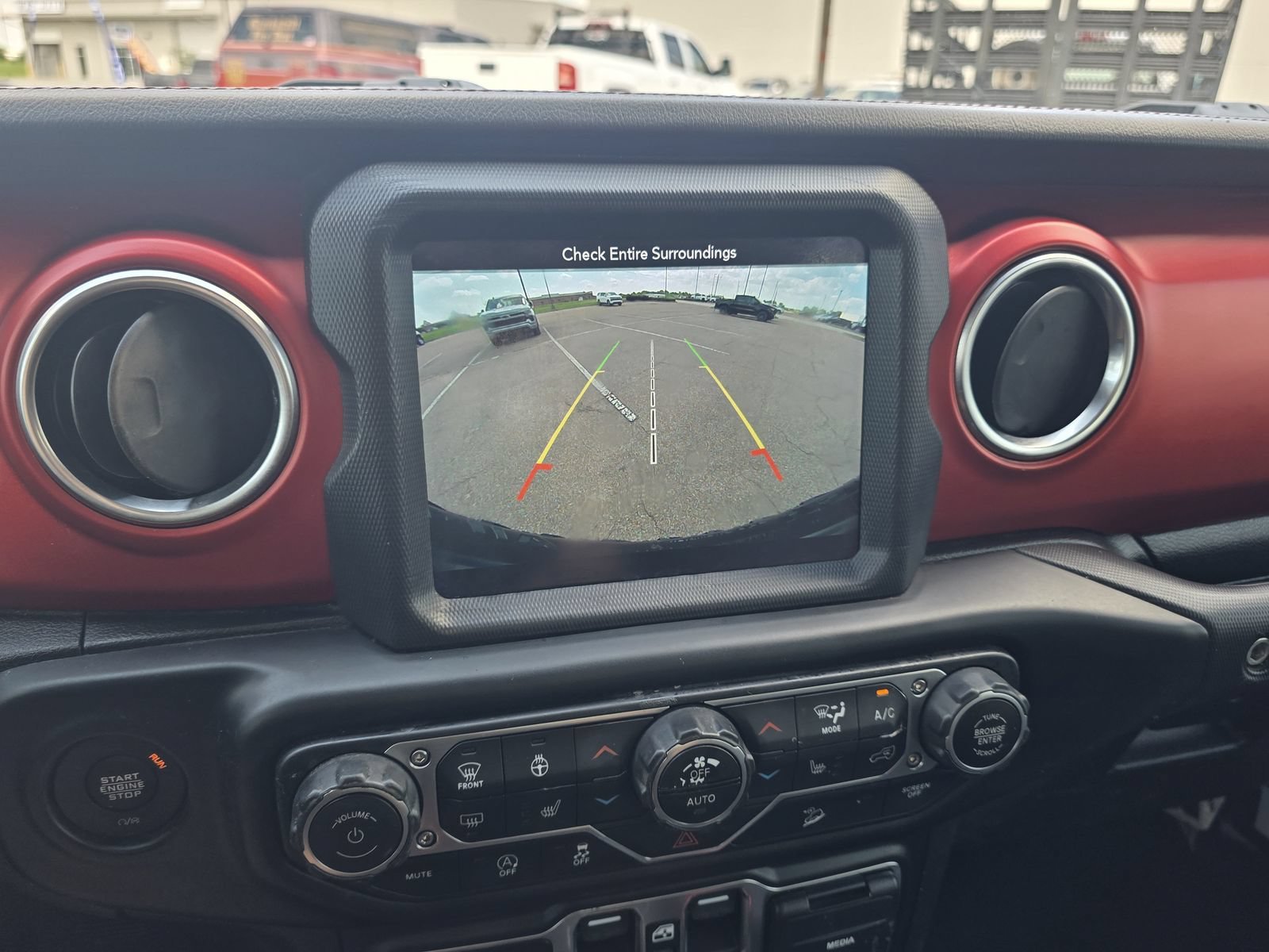 Used 2019 White Jeep Rubicon 4x4 image 13