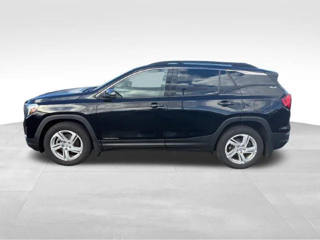 Used 2018 Black GMC SLE image 2