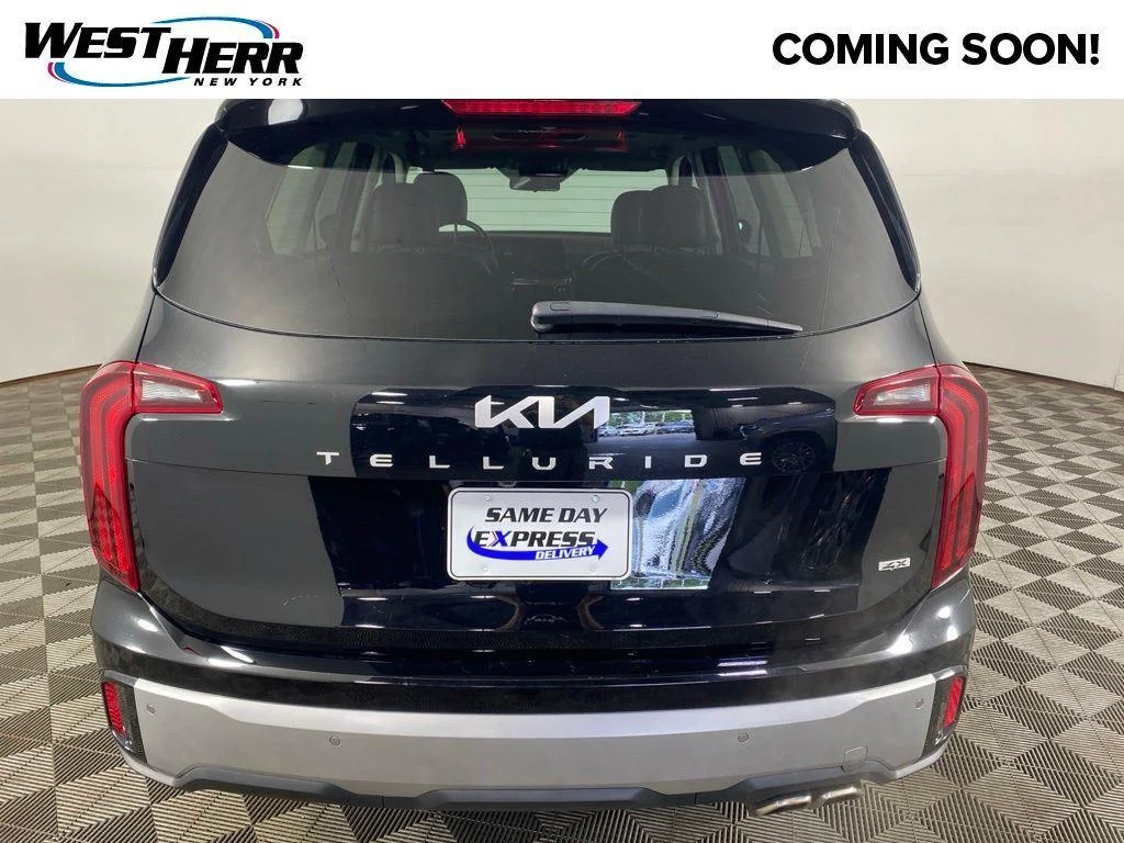 Used 2023 Ebony Black Kia S image 21