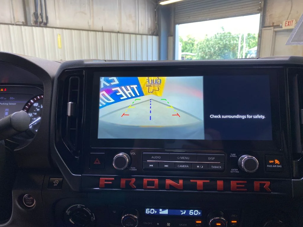Used 2025 White Nissan PRO-4X image 40