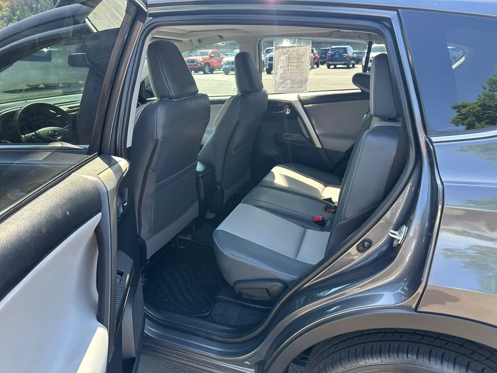 Used 2015 Gray Toyota Limited image 14