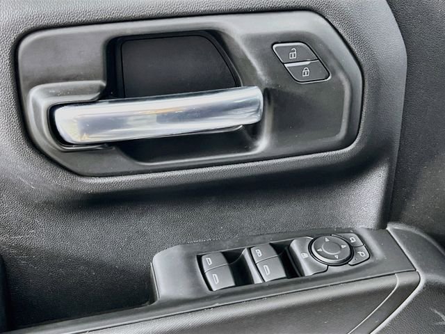 2025 Chevrolet Silverado 1500 Custom - Photo 9