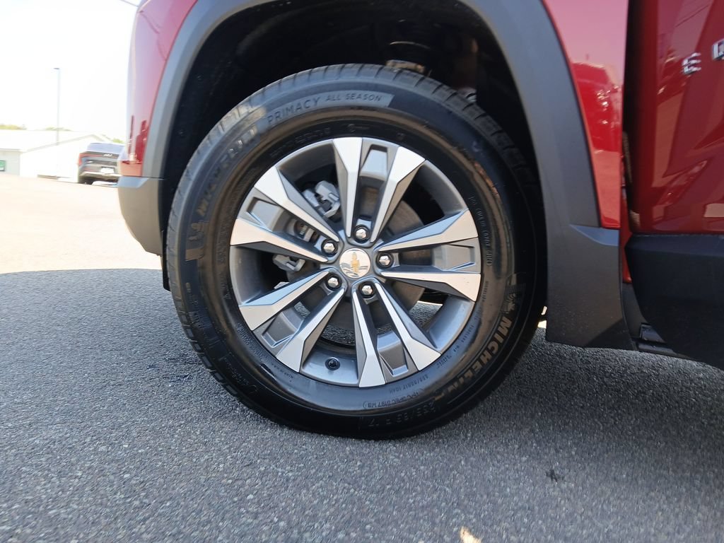 2027 Chevrolet Equinox LT - Photo 28