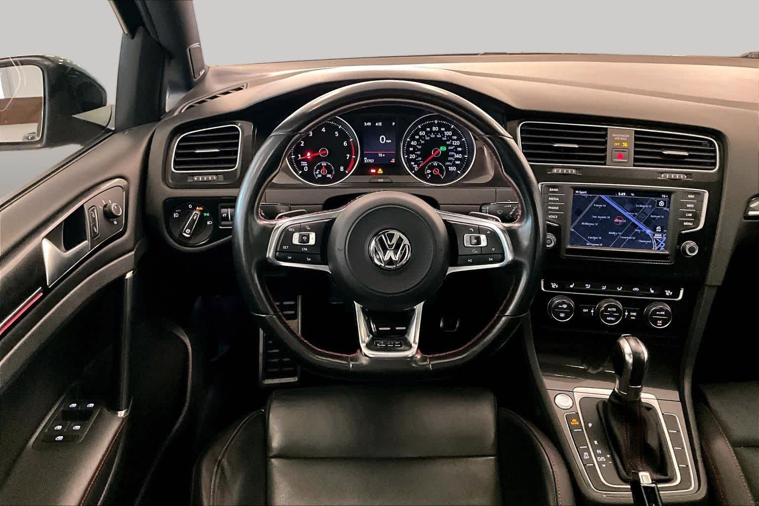 Used 2017 BLACK Volkswagen Autobahn image 15