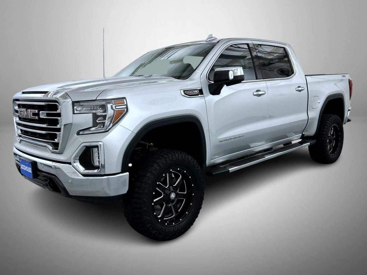 2021 GMC Sierra 4WD Crew Cab Short Box SLT's photo