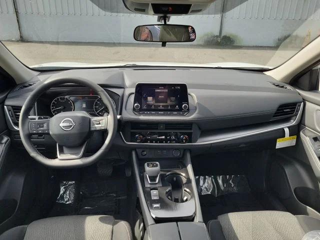 New 2026 Everest White Pearl TriCoat Nissan SV image 22