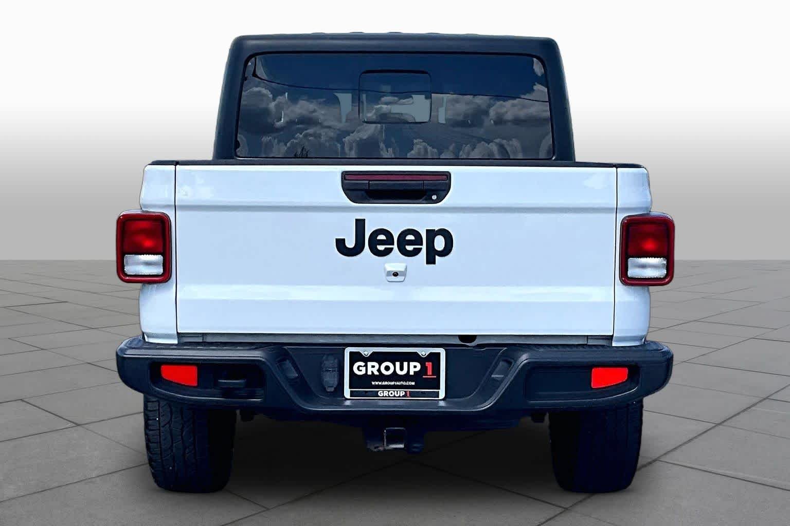 Used 2020 Bright White Clearcoat Jeep Sport S image 5