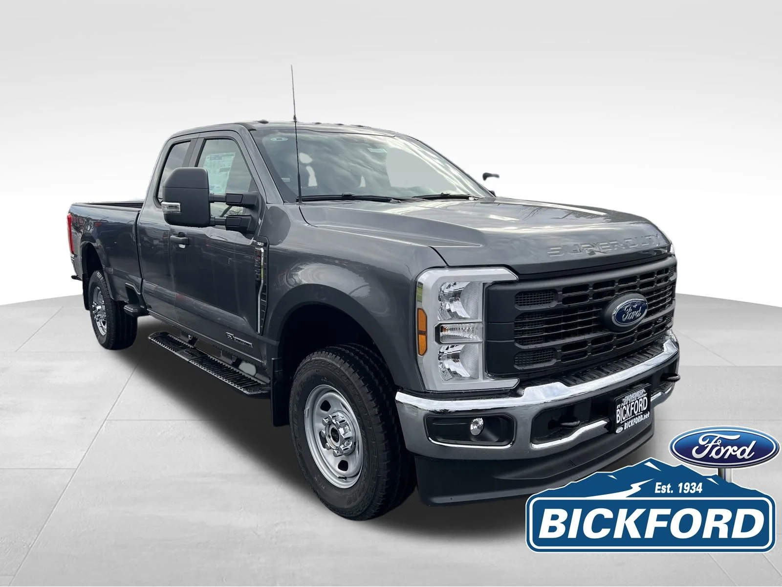 New 2026 Gray Ford XL image 3