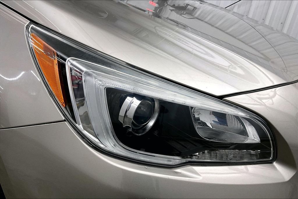 Used 2017 Gray Subaru 2.5i image 33