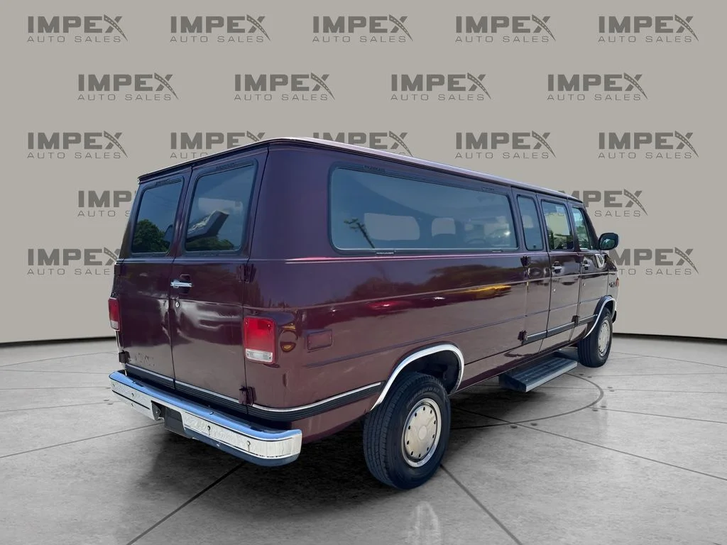 Used 1992  GMC Rally STX image 6