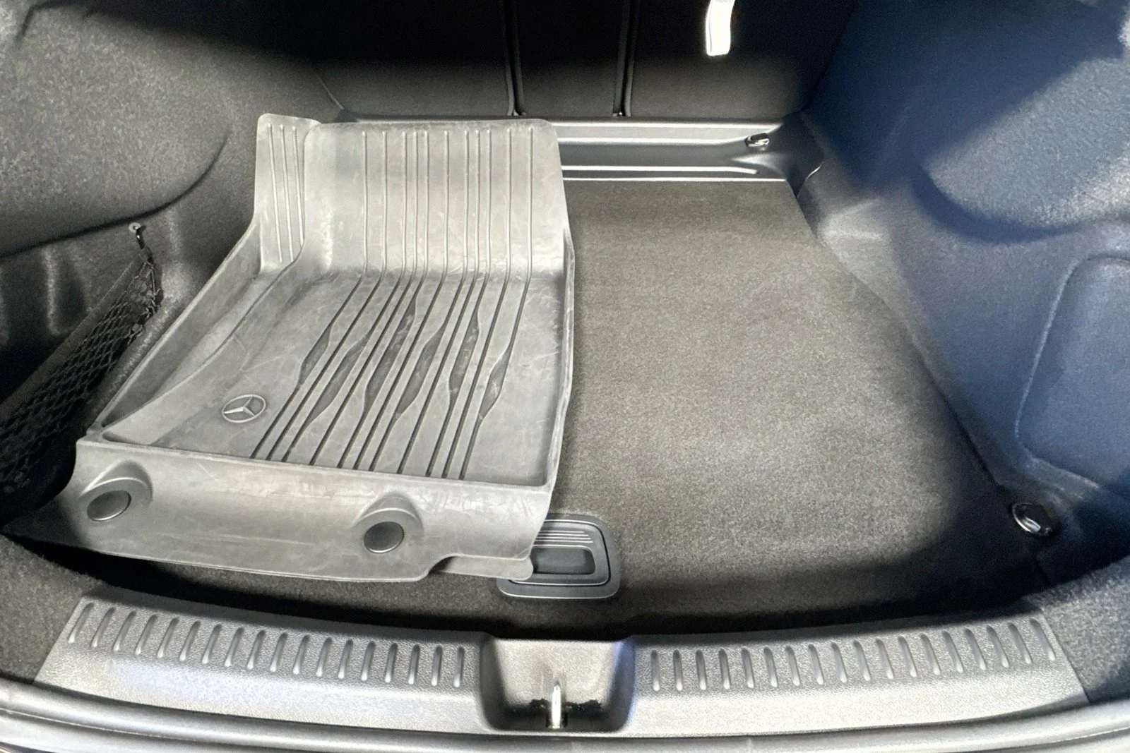 Used 2026 Obsidian Black Metallic Mercedes-Benz E 350 image 25