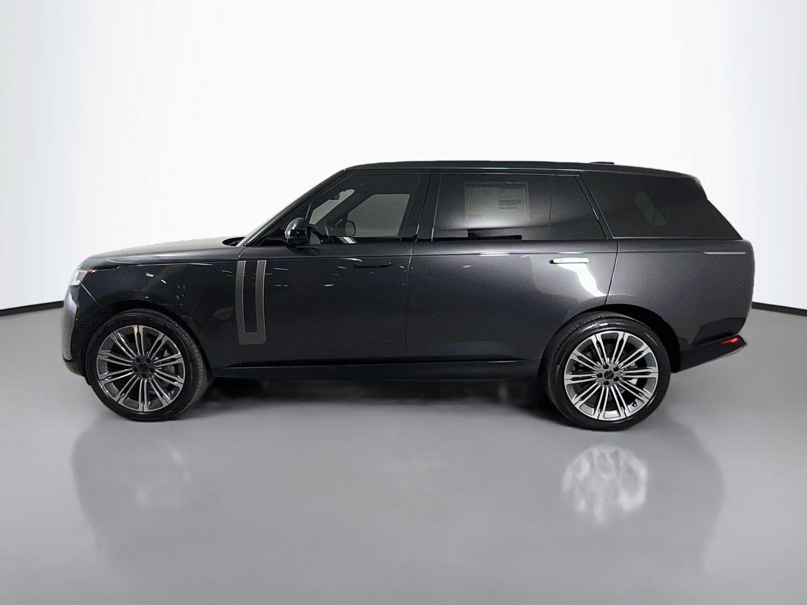 2026 Land Rover Range Rover SE - Photo 8