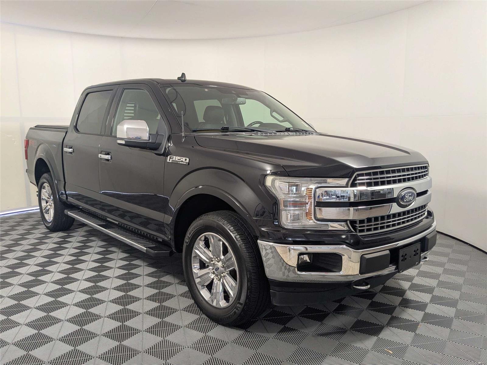 Used 2019 Agate Black FORD  image 3