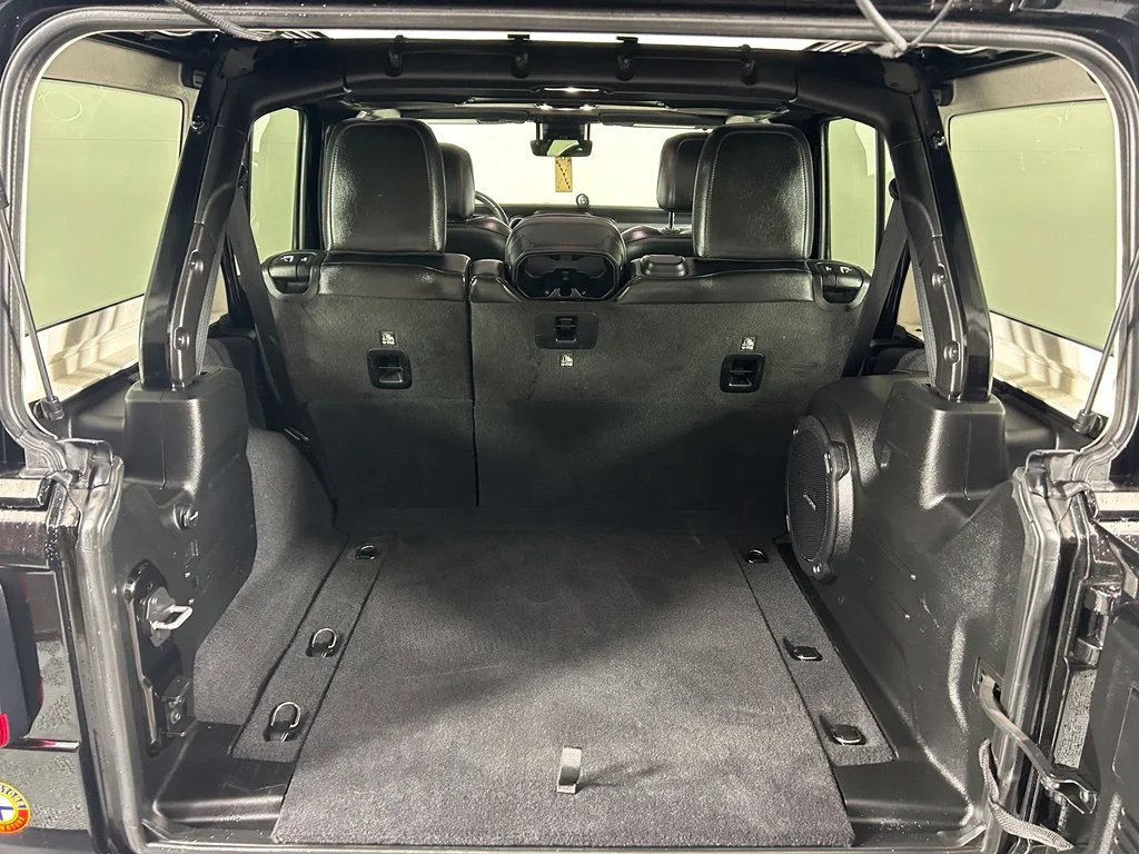 Used 2021 Black Jeep Unlimited Sahara Altitude image 24
