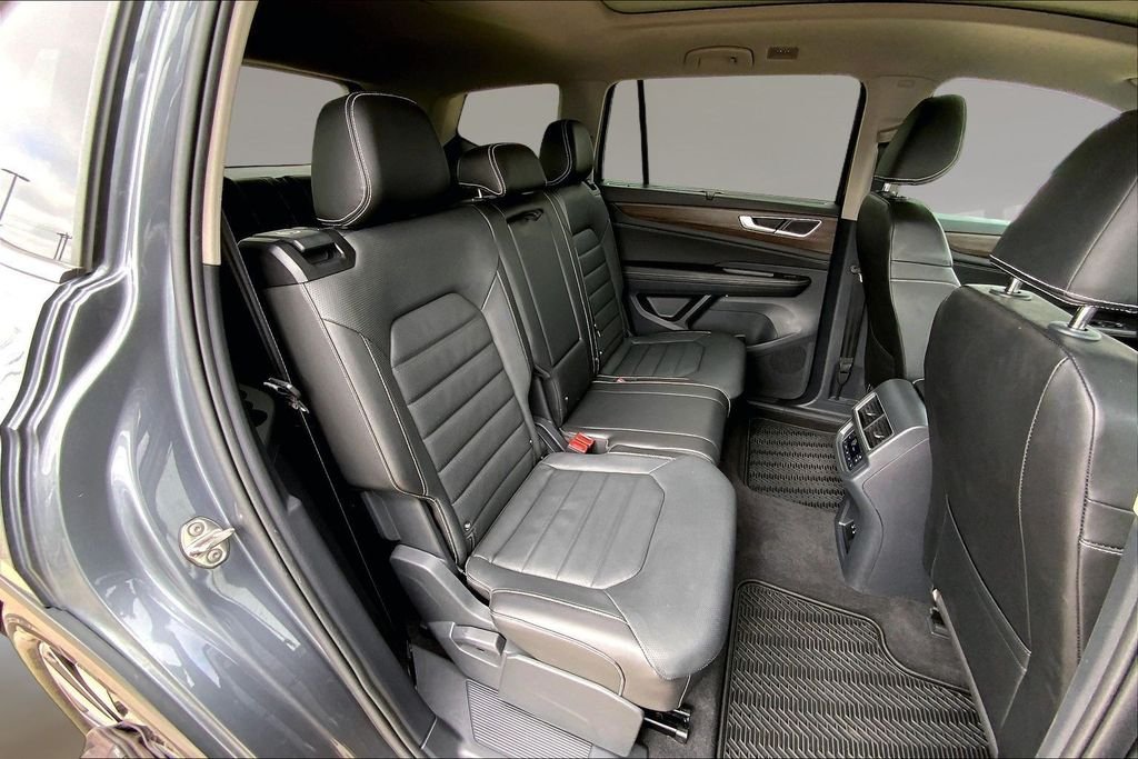 Used 2024 Gray Volkswagen 2.0T SEL image 25