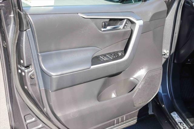 Certified Used 2024 MAGNETIC GRAY MET. Toyota  image 27