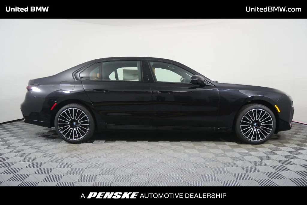 New 2026 Black Sapphire Metallic BMW 740i image 3