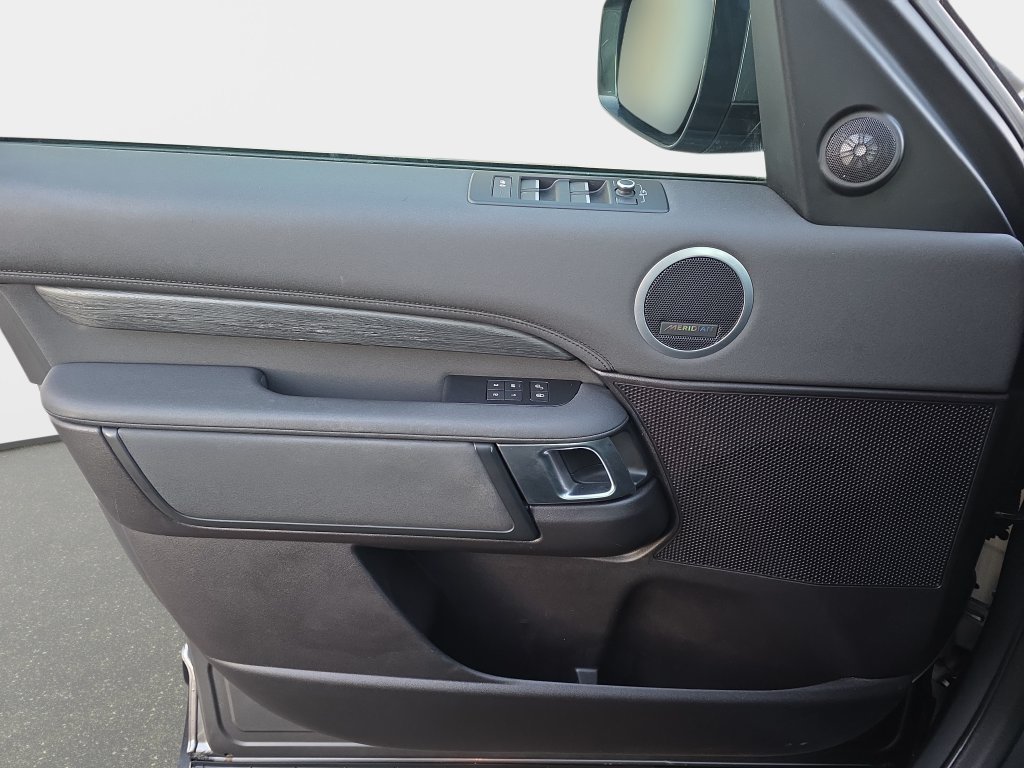 Used 2017 Gray Land Rover HSE image 31
