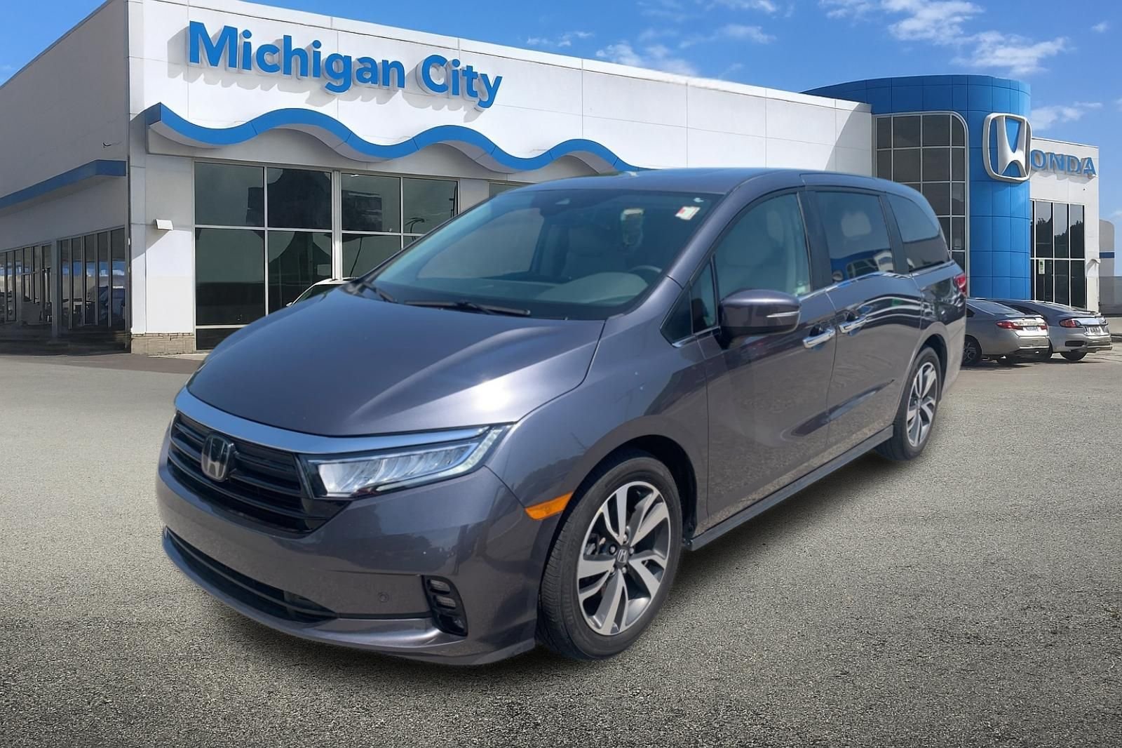 Certified Used 2024 Gray Honda Touring image 1