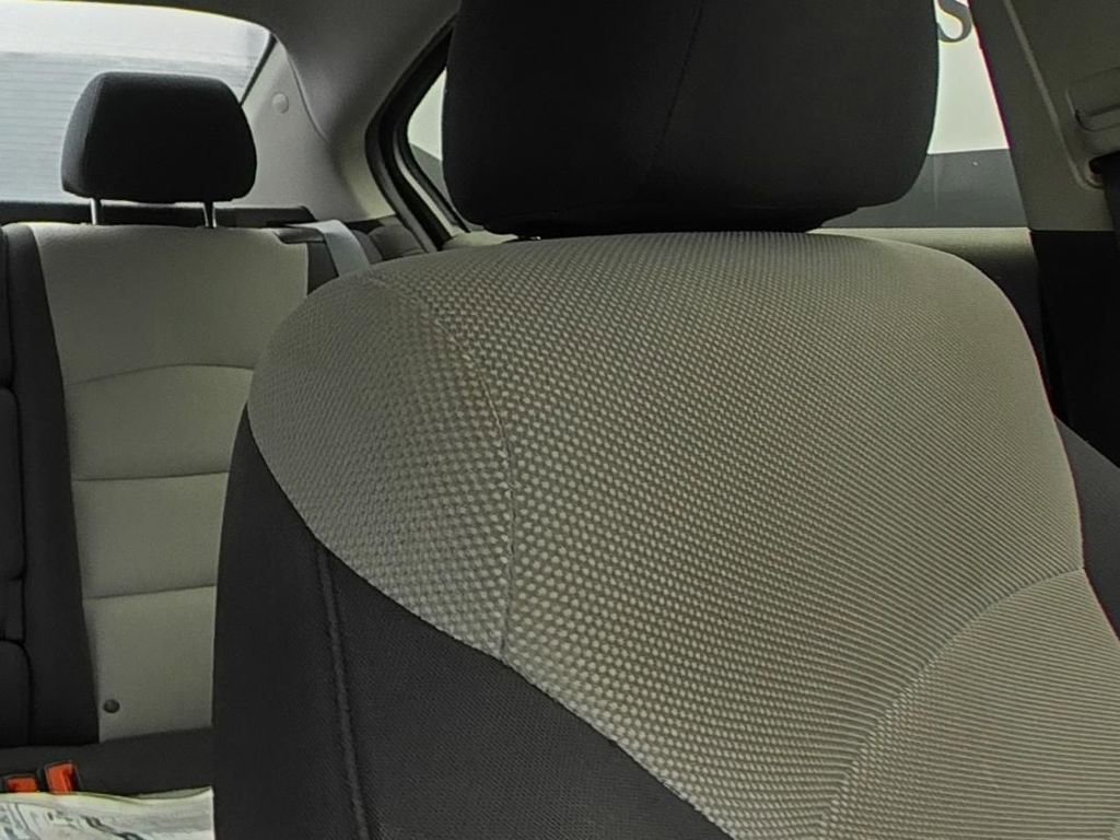 Used 2014 SUMMIT WHITE Chevrolet LS image 11