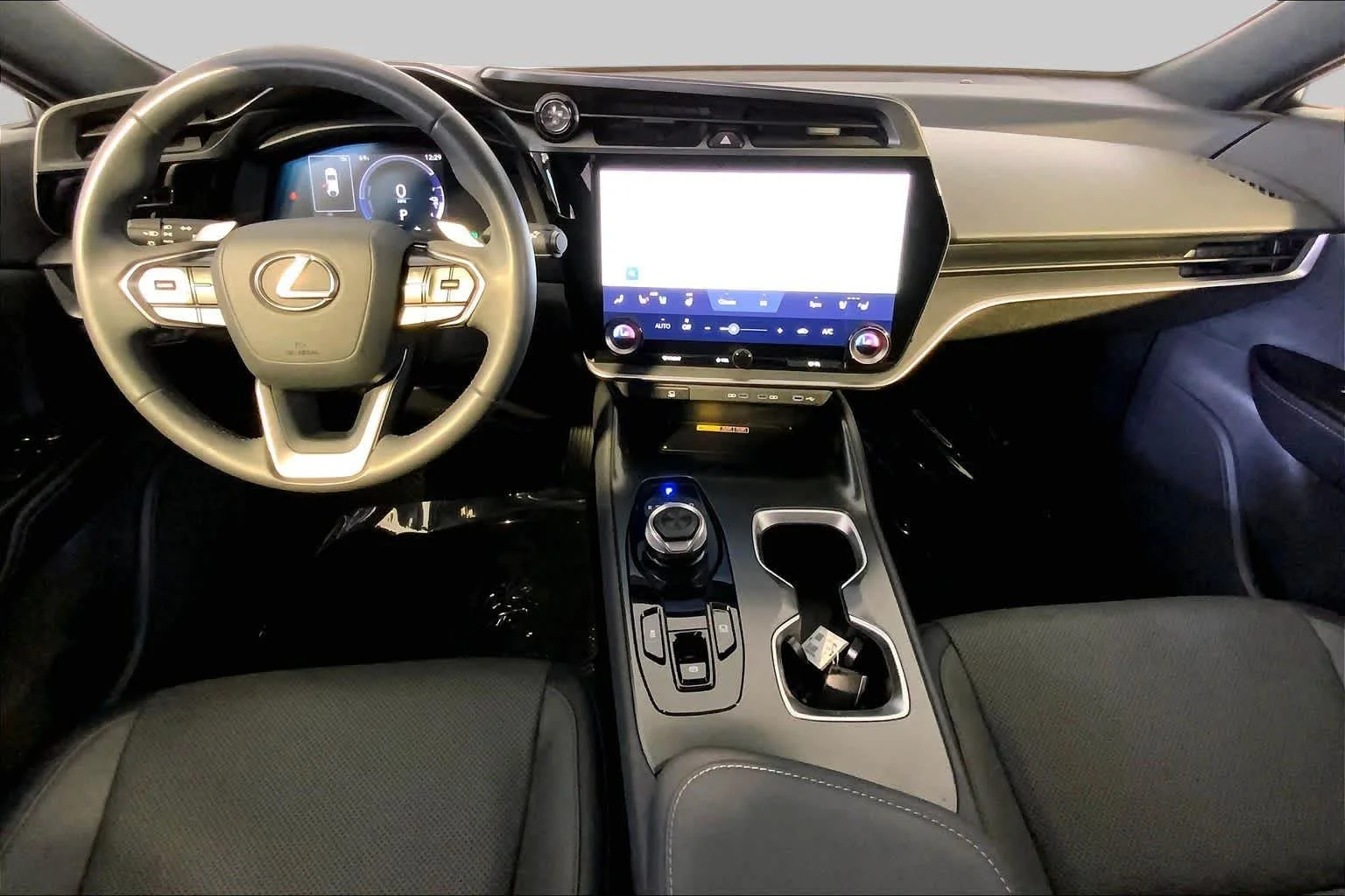 Used 2025 Eminent White Pearl Lexus Premium image 15