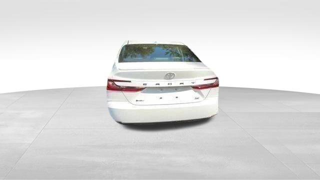 Used 2025 Ice Toyota SE image 61