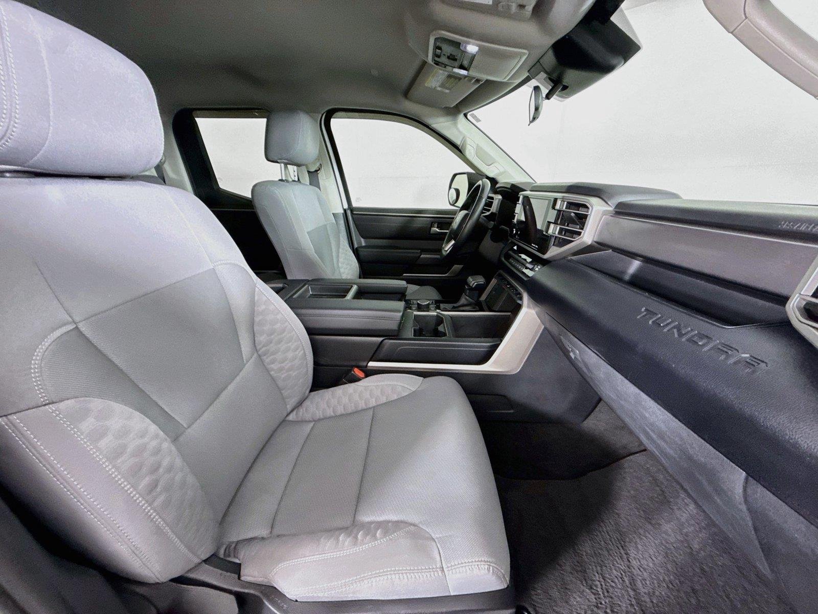Used 2024 Ice Cap Toyota SR5 image 40