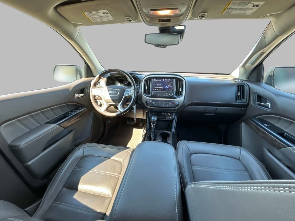 Used 2022 White GMC Denali image 15