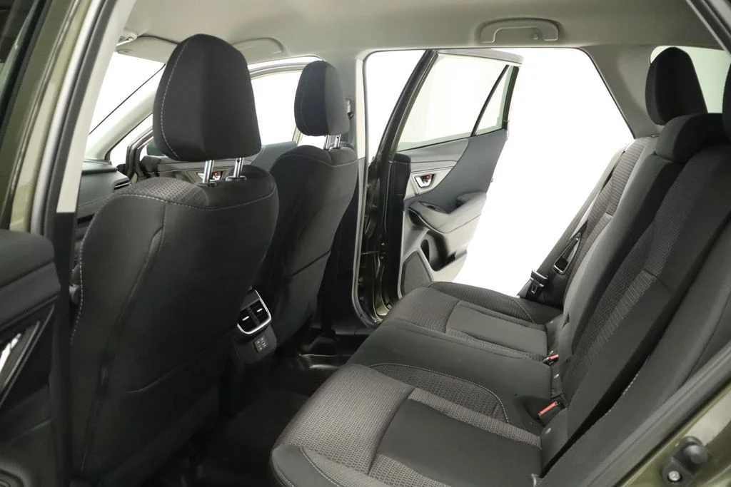 Certified Used 2025 Green Subaru Premium image 25
