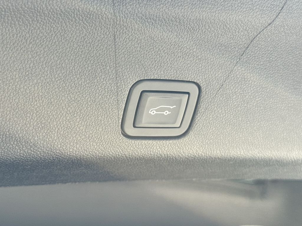 Used 2022 Gray Cadillac Premium image 34