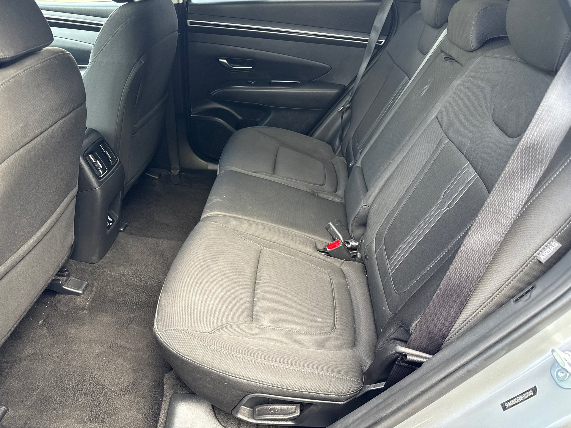 Used 2024 Shimmering Silver Hyundai SEL image 17